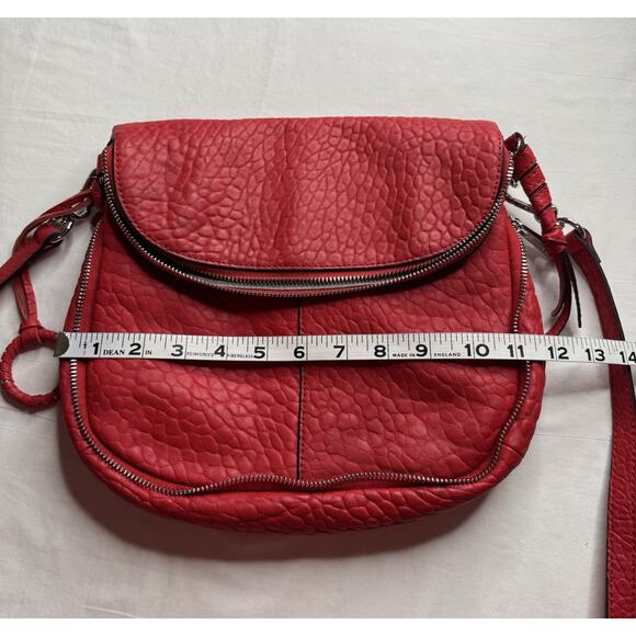Vince Camuto Red Leather Crossbody Bag Zip Fold Over Adjustable Strap - Picture 3 of 12